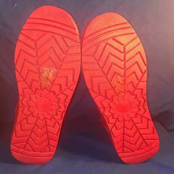 AZALEA WANG COZY MODE FLAT BOOTIE IN RED - Picture 8 of 8